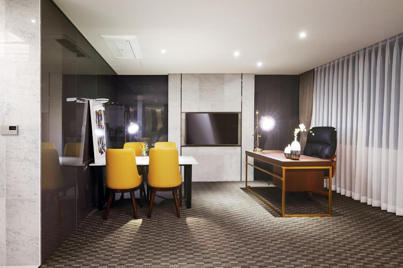 Jeongseon Intoraon Hotel ภายนอก รูปภาพ